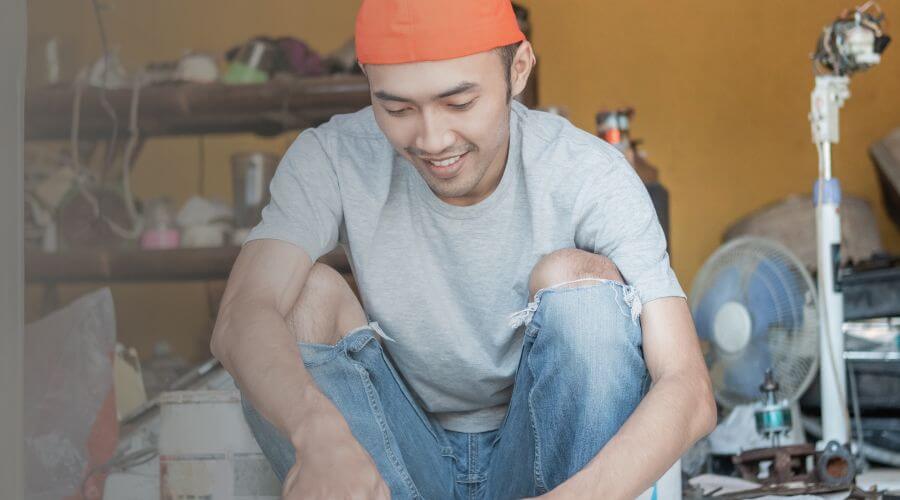 Why choose water damage restoration service for burst pipe water damage in Carlsbad